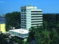 Hotel Höforras - 3-Sterne Hotel in Hajduszoboszlo ✔️ Hotel Hőforrás Hajdúszoboszló - Thermalhotel 500 m vom städtischen Heilbad - 