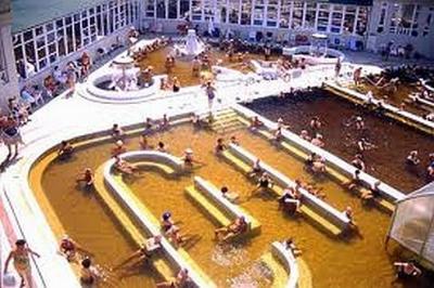 Schwimmbecken mit Heilwasser in Hajduszoboszlo Atlantis Wellnesshotel - Atlantis Hotel**** Hajdúszoboszló - preisgünstiges Wellness- Kur- und Konferenzhotel in Hajduszoboszlo