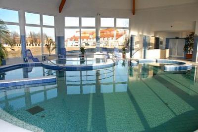 Aqua Spa Wellness Bungalow - Wellnessreise nach Cserkeszolo, aktive Erholung zu einem günstigen Preis    - ✔️ Bungalow Aqua**** Cserkeszolo - Wellness Bungalow Aqua Spa in Cserkeszölö zum günstigen Preis für Familien