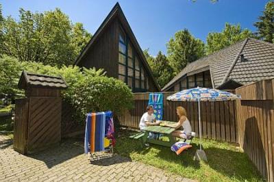 Bungalows im 4-Sterne Erholungskomplex Club Tihany - Plattensee - ✔️ Club Tihany Bungalows**** - Tihany - See Balaton