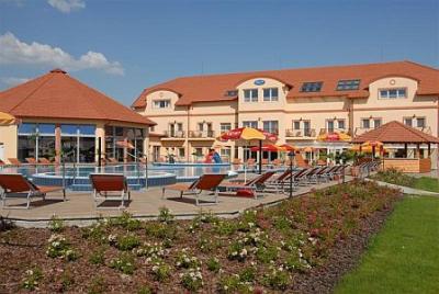 Wellness-Wochenende im Aqua-Spa Hotel**** mit Halbpension - ✔️ Aqua Spa Hotel**** Cserkeszőlő - Spa Wellness Hotel in Cserkeszölö mit günstigerem Preis