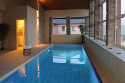 Hotel Garzon Plaza Gyõr – Preisgeschenktes Garzon Plaza Hotel mit Wellnessdiensten - ✔️ Garzon Plaza Hotel Gyõr**** - Preisgeschenkte Halbpensionspakete in Gyõr, im Garzon Plaza Hotel