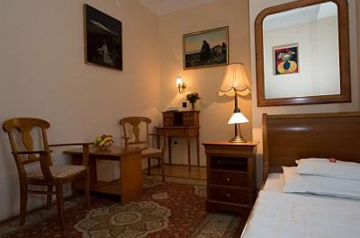 Hotelzimmer  in Debrecen mit Last-Minute Angebot, Wellnessdienstleistungen und billigen Pauschalangeboten - Grand Hotel Aranybika*** Debrecen - günstiges Hotel in Debrecen
