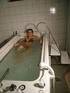 Wellness-Dienstleistungen im Hotel Hajnal - Hotel 150 m vom Zsory Thermalbad in Mezökövesd - ✔️ Hotel Hajnal*** Mezőkövesd - Wellnesshotel in der Nähe des Zsory Bades in Mezökövesd