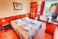 Angenehmes Zweibettzimmer im 3-Sterne-Hotel Irottkö in Köszeg zu Aktionspreisen