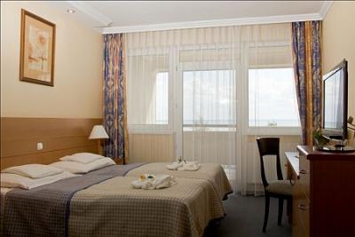 Günstiges Hotel in Balatonkenese im Hotel Marina-Port - ✔️ Hotel Marina Port**** Balatonkenese - 4-Sterne Wellnesshotel am Plattensee