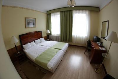 Bequeme Zimmer im Hotel Metro Budapest in Ungarn mit günstigen Angeboten - Hotel Metro*** Budapest - preisgünstige Appartement in der Nähe von Margaretenbrücke und Westbahnhof