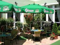 Classica Villa In Papa Ungarn - Terrasse des 4-Sterne-Hotels in Papa