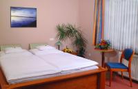 Unterkunft in Eger - Bequemes Zweibettzimmer im 3-Sterne Hotel Unicornis Eger