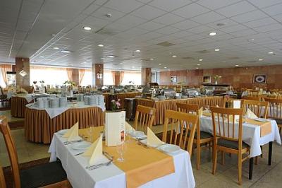 Ungarisches Restaurant in Hevizer Hotel Panorama mit Halbpension - Hunguest Hotel Panoráma*** Hévíz - günstiges Hotel Panorama in Heviz verbunden mit St. Andreas Kurzentrum