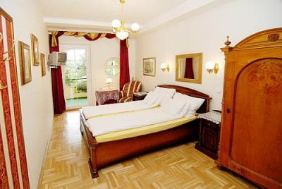 Bezauberndes Doppelzimmer in Eger - Panorama Hotel Eger - Panorama Hotel Eger - romantische und billige Unterkunft in der historischen Stadt von Eger