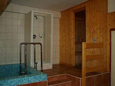 Amstel Hattyu Pension - Sauna - Pension neben der Donau - ✔️ Amstel Hattyú Győr**** - Günstiges Gasthaus im Zentrum von Győr in der Nähe des Thermalbades