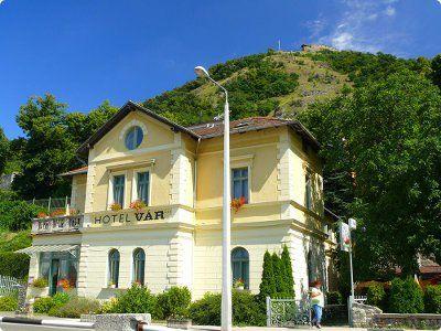 Var Wellness Hotel und Kastelyszallo in Visegrad Zimmer mit Panorama auf Donau  - ✔️ Vár Wellness Kastélyhotel*** Visegrád - Billiges Wellness und Schlosshotel in Visegrád