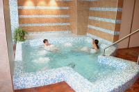 Sprudelbad im Wellnesshotel Aranyhomok - Wellness in Kecskemet